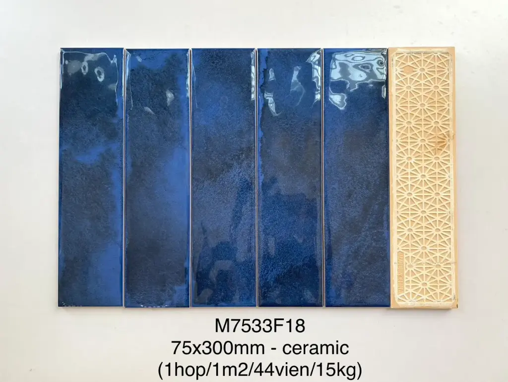 [DSC-M7533F18] Gạch Thẻ 75x300mm Lượn Mặt Men Bóng Loang M7533F18 (1h/1m/44v)