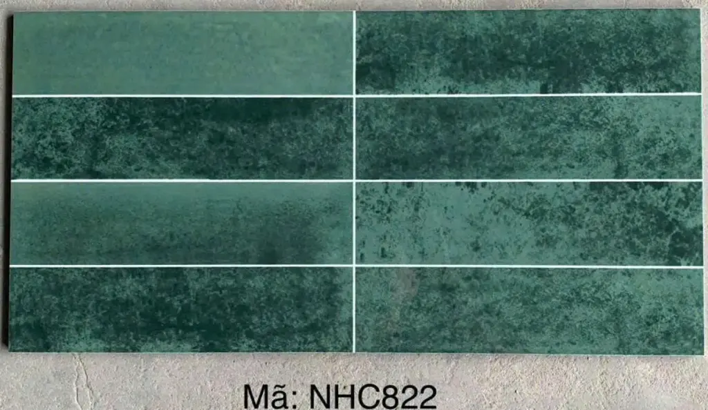 [DSC-NHC822 (19191)] Gạch ốp tường KT 300x600mm men bóng mã NHC822(19191)
