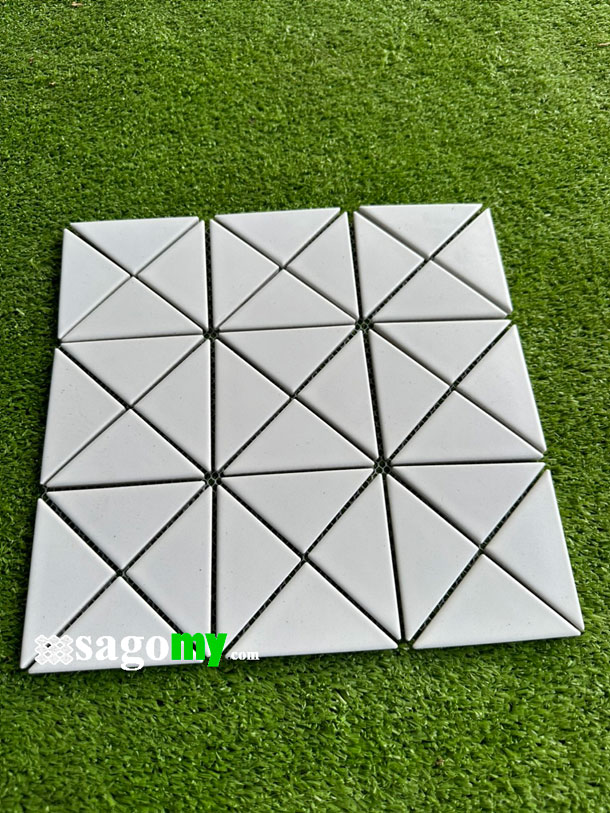 [DSC-2608-30195] Gạch Tam Giác Trắng Men Mờ