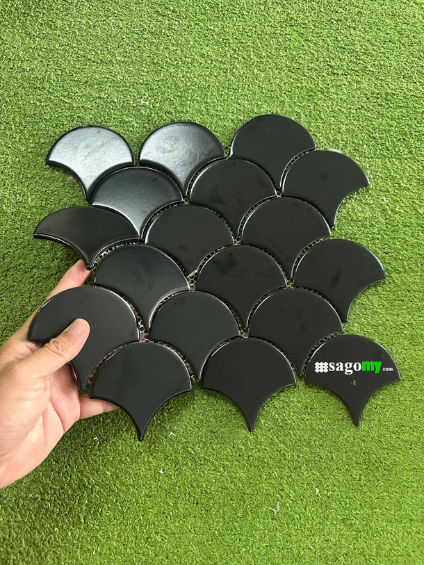 [DSC-2608-74450] Gạch Vảy Cá Đen Mờ